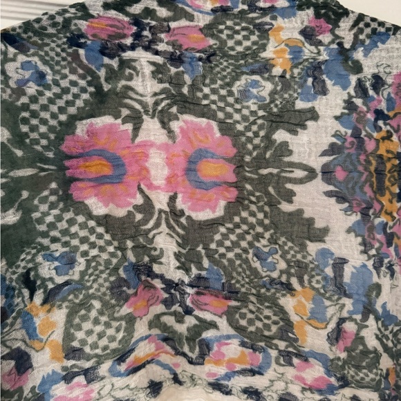 Floral Patterned Scarf - Picture 3 of 5